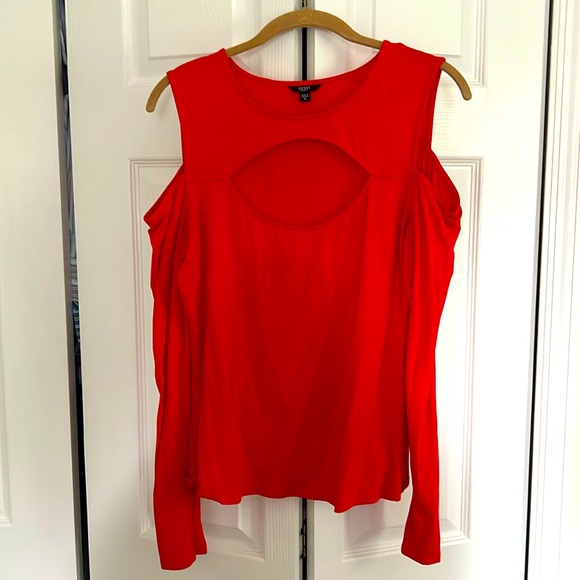 GUESS COLD SHOULDER LONG SLEEVE - Picture 1 of 3